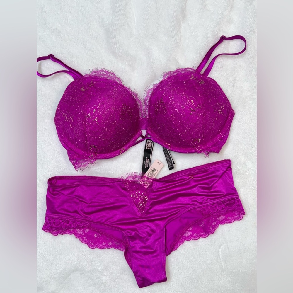 Vs pink Violet Bombshell bra & panty set